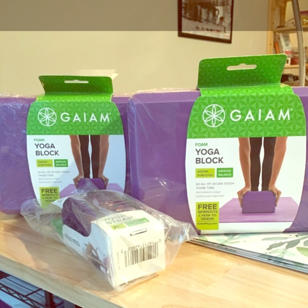 Gaiam Yoga Blocks and 8ft Yoga strap